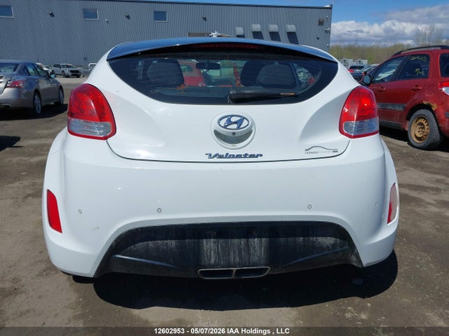 KMHTC6AD4GU300681 Hyundai Veloster Se