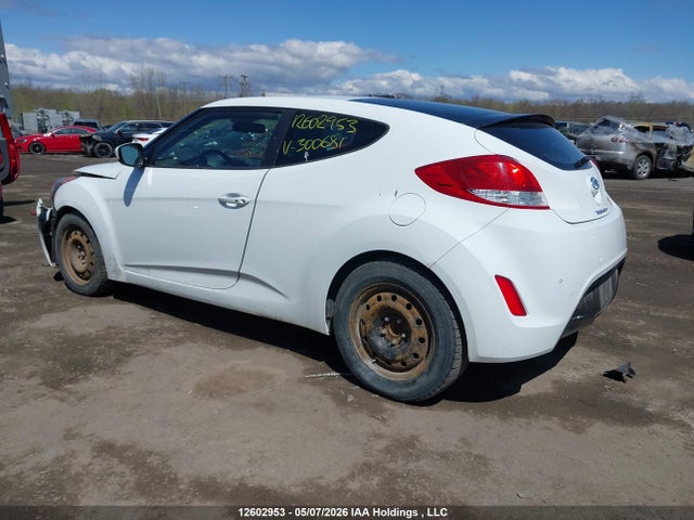 KMHTC6AD4GU300681 Hyundai Veloster Se