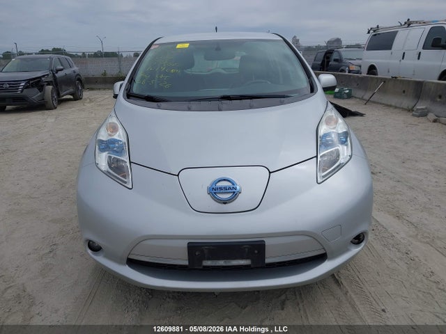 1N4AZ0CP1EC332561 Nissan Leaf Sl