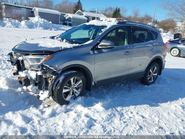 12509410 :رقم المزاد ، 2T3BFREV1JW719934 vin ، 2018 Toyota Rav4 Le مزاد بيع