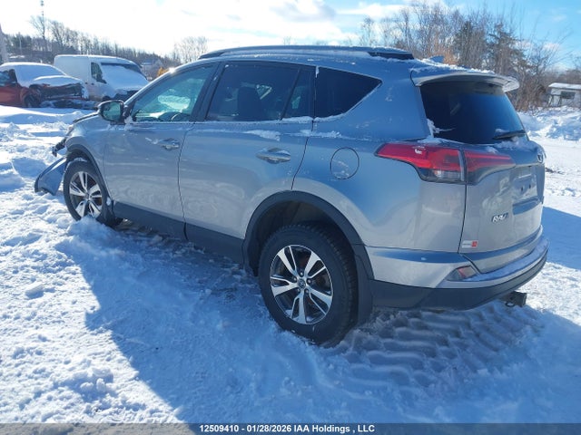 12509410 :رقم المزاد ، 2T3BFREV1JW719934 vin ، 2018 Toyota Rav4 Le مزاد بيع