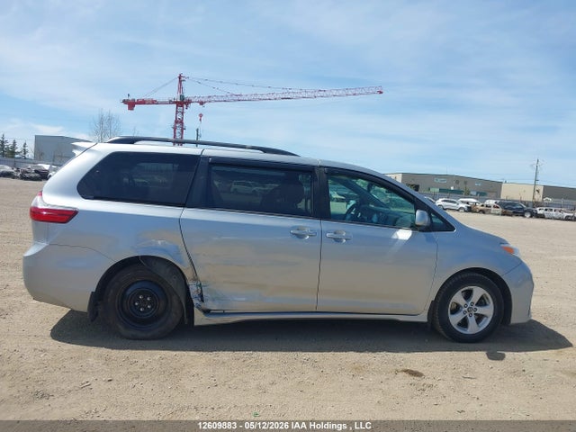 Toyota SIENNA LE 2020 5TDKZ3DC7LS051968 Image 13