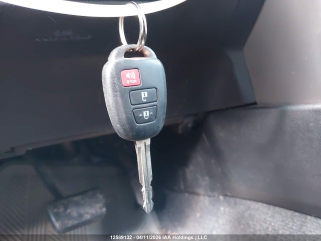 2T3WFREV1FW143254 Toyota Rav4 Xle