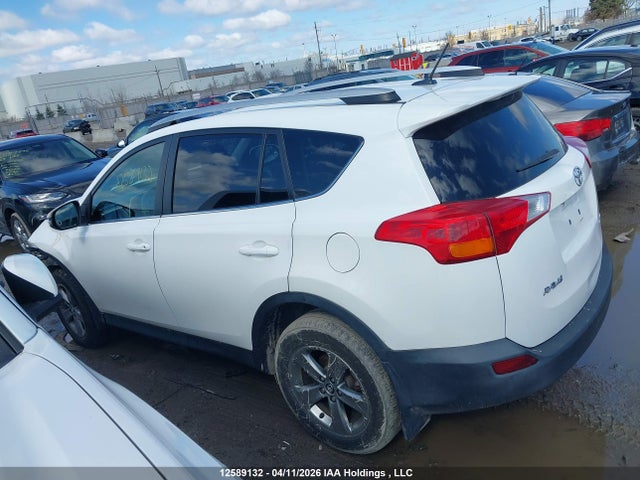 2T3WFREV1FW143254 Toyota Rav4 Xle