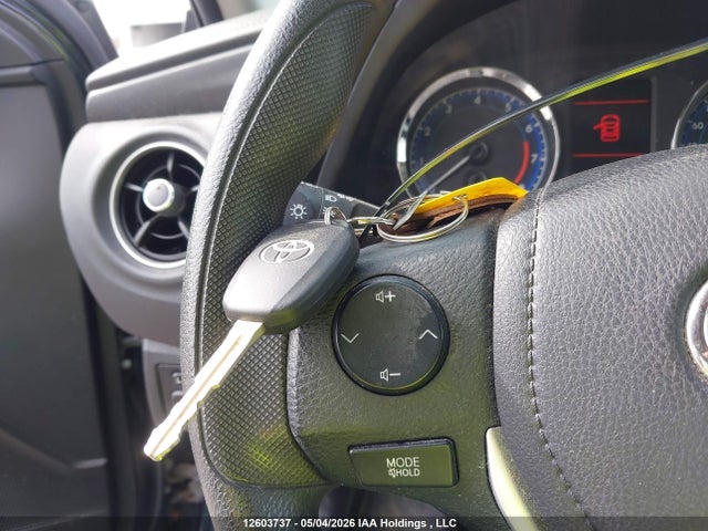 2T1BURHE0JC097435 Toyota COROLLA LE