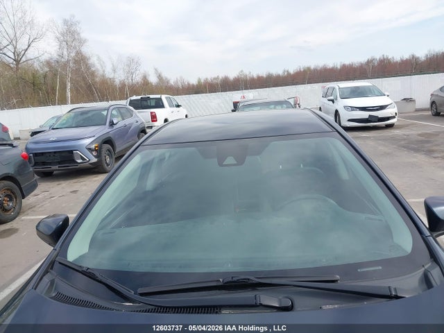 2T1BURHE0JC097435 Toyota COROLLA LE