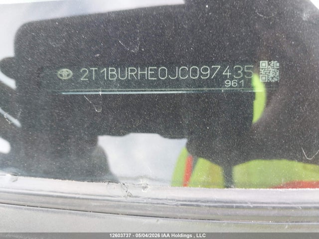 2T1BURHE0JC097435 Toyota COROLLA LE