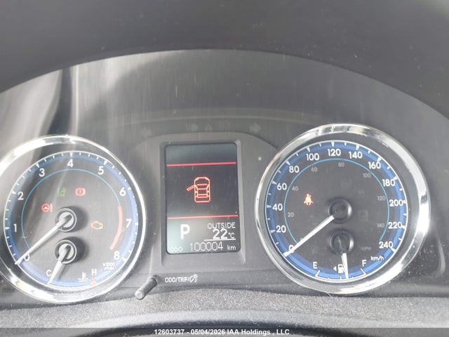 2T1BURHE0JC097435 Toyota COROLLA LE