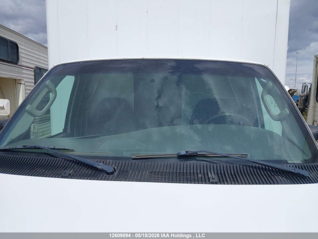 Продажа на аукционе авто 2006 Ford Econoline E450 Super Duty Cutwy Van, vin: 1FDXE45P06HB18701, номер лота: 12609894