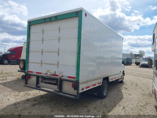 Продажа на аукционе авто 2006 Ford Econoline E450 Super Duty Cutwy Van, vin: 1FDXE45P06HB18701, номер лота: 12609894