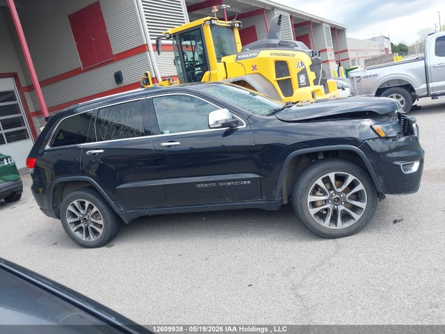 1C4RJFBGXJC240061 Jeep Grand Cherokee