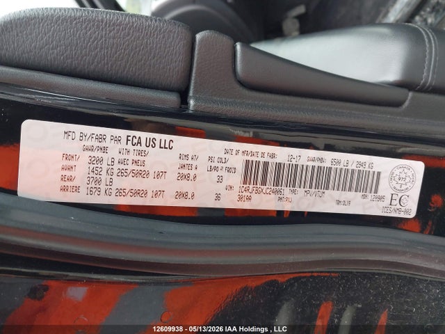 1C4RJFBGXJC240061 Jeep Grand Cherokee