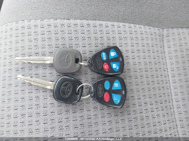 12609959 :رقم المزاد ، 2T1BR32E25C869138 vin ، 2005 Toyota Corolla مزاد بيع
