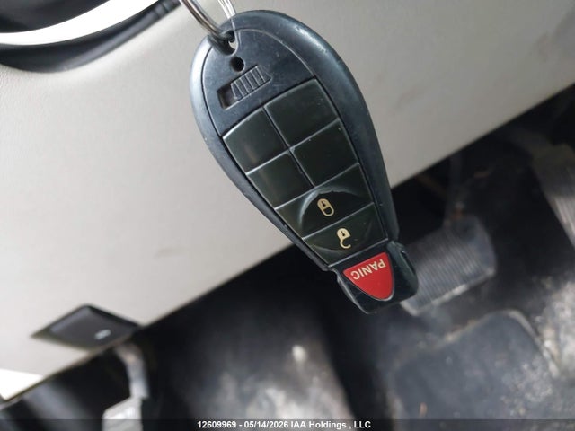 12609969 :رقم المزاد ، 2D4RN4DG0BR762747 vin ، 2011 Dodge Grand Caravan مزاد بيع