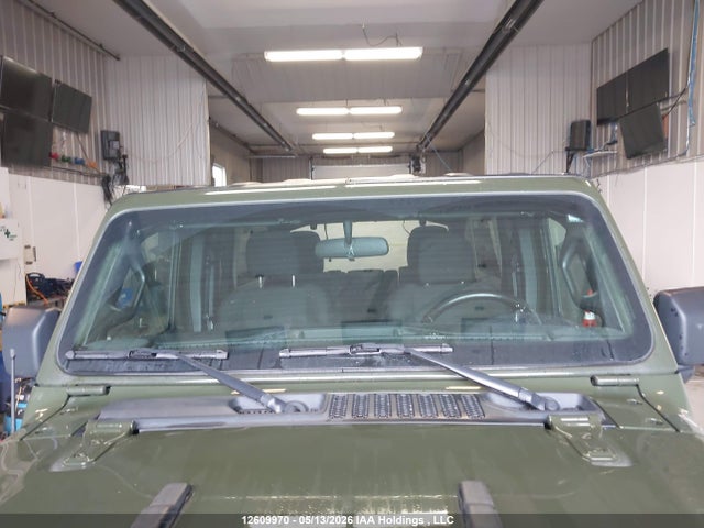 1C4HJXDG2MW687579 Jeep Wrangler Unlimited Sport