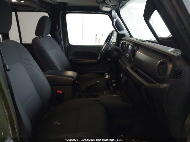 1C4HJXDG2MW687579 Jeep Wrangler Unlimited Sport
