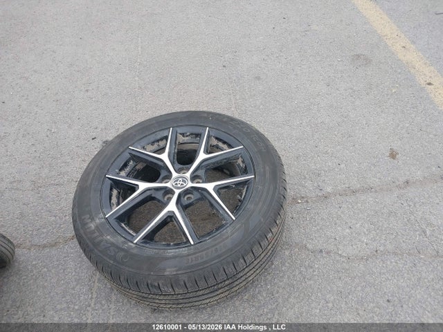 JTMJJREV5JD224479 Toyota Rav4 Hybrid Se