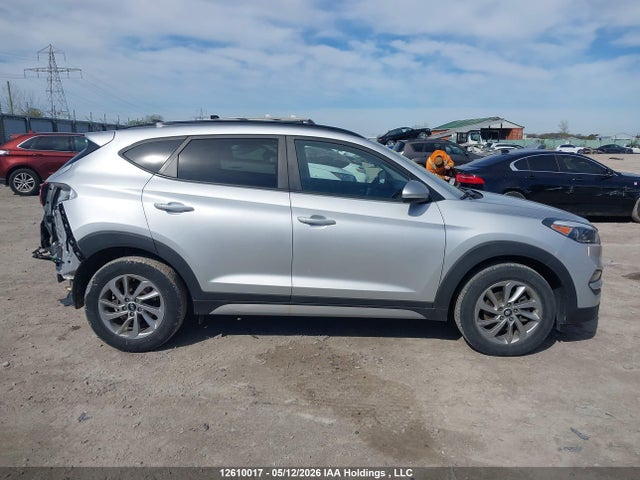 KM8J33A48JU836496 Hyundai Tucson Se 2.0l