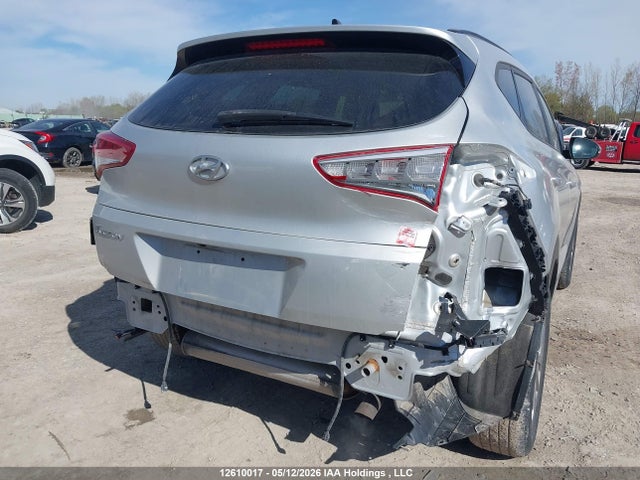 KM8J33A48JU836496 Hyundai Tucson Se 2.0l