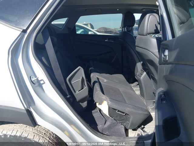 KM8J33A48JU836496 Hyundai Tucson Se 2.0l