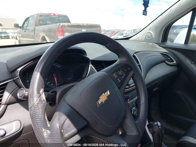 Chevrolet TRAX LS 2019 3GNCJNSB7KL284875 Image 20