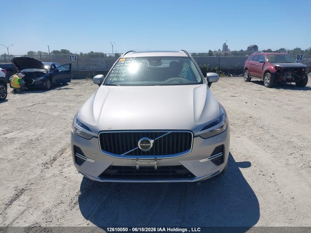 LYVL12RK6NB899189 Volvo Xc60 B5 Momentum
