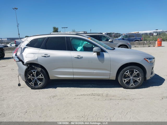 LYVL12RK6NB899189 Volvo Xc60 B5 Momentum