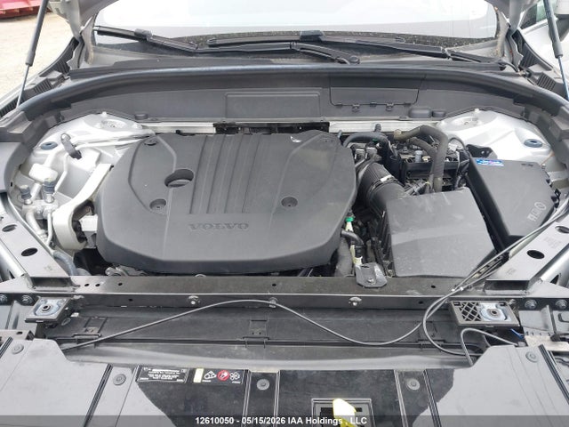 LYVL12RK6NB899189 Volvo Xc60 B5 Momentum
