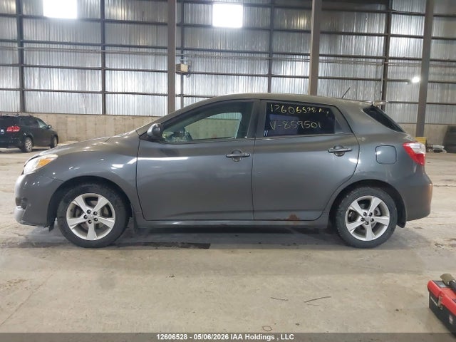 12606528 :رقم المزاد ، 2T1KU4EE4CC859501 vin ، 2012 Toyota Matrix مزاد بيع