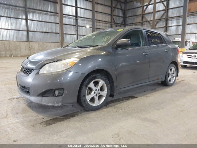 12606528 :رقم المزاد ، 2T1KU4EE4CC859501 vin ، 2012 Toyota Matrix مزاد بيع