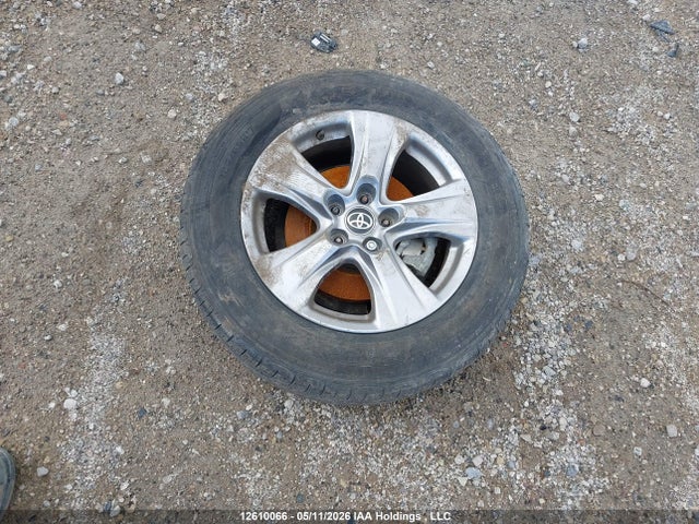 2T3R1RFV5NW289889 Toyota Rav4 Xle