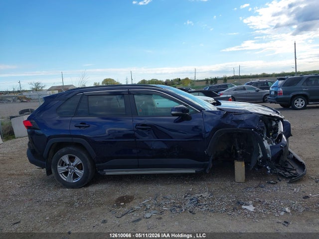 2T3R1RFV5NW289889 Toyota Rav4 Xle