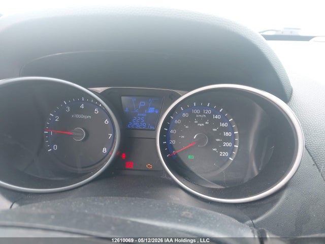 2013 Hyundai Tucson Gl მანქანა იყიდება აუქციონზე, vin: KM8JTCAC0DU702383, აუქციონის ნომერი: 12610069