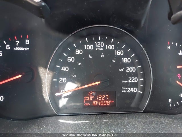 5XYKT3A62FG612546 KIA SORENTO LX