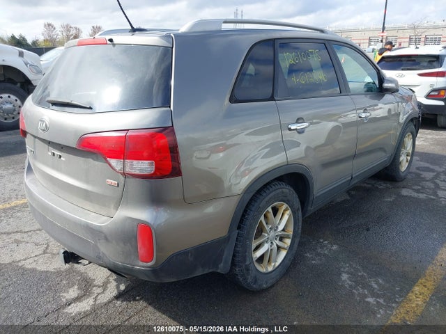 5XYKT3A62FG612546 KIA SORENTO LX