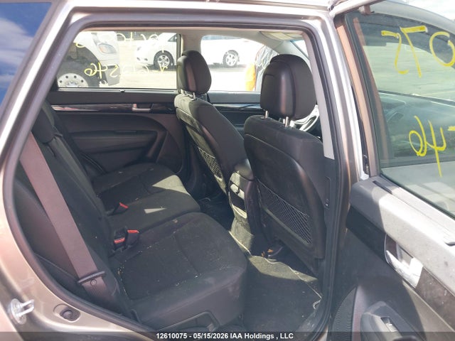 5XYKT3A62FG612546 KIA SORENTO LX