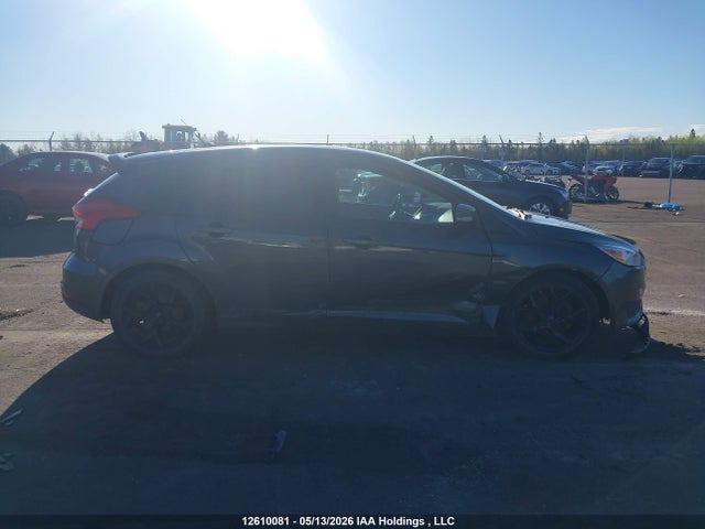 Ford FOCUS SE 2016 1FADP3K21GL333996 Image 13