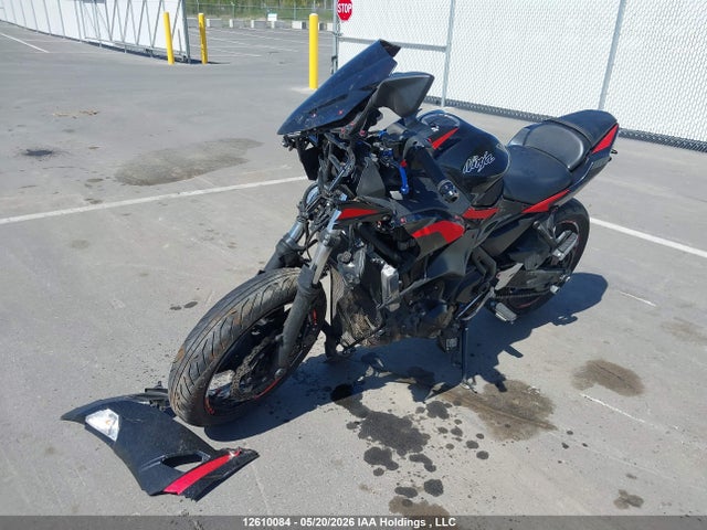 Kawasaki Ex650 F 2017 JKAEXEK12HDA06288 Image 2