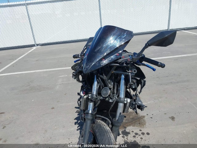 Kawasaki Ex650 F 2017 JKAEXEK12HDA06288 Image 5