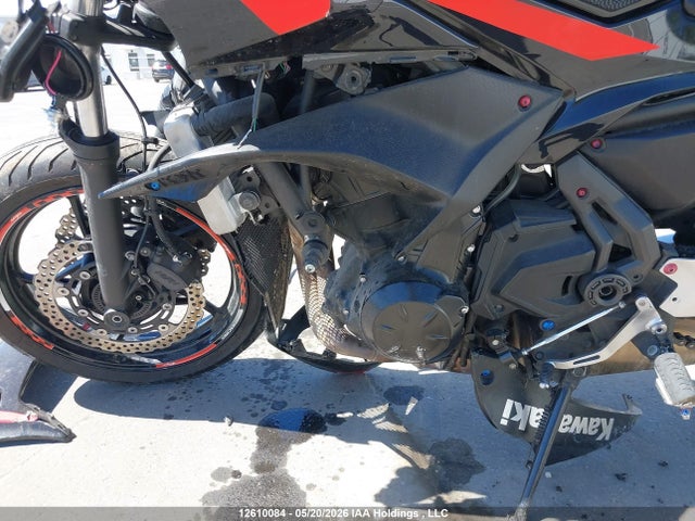 Kawasaki Ex650 F 2017 JKAEXEK12HDA06288 Image 9