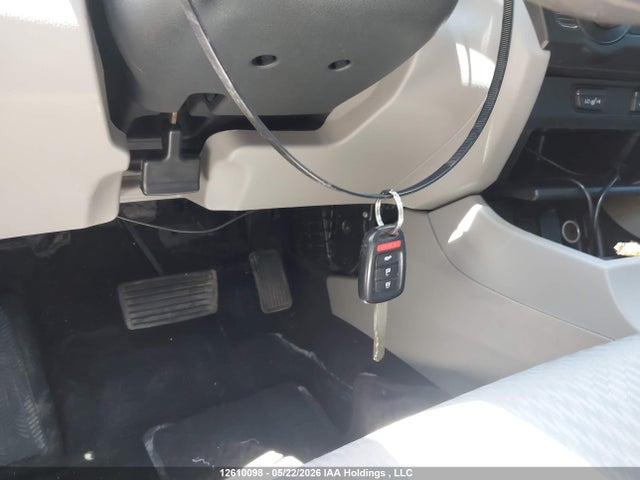 12610098 :رقم المزاد ، 2HGFB2F44FH044132 vin ، 2015 Honda Civic Lx مزاد بيع