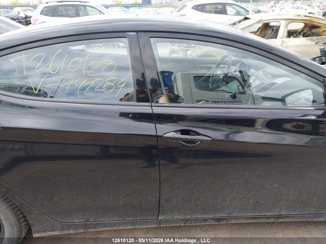 2015 Hyundai Elantra Se/sport/limited მანქანა იყიდება აუქციონზე, vin: KMHDH4AE0FU442284, აუქციონის ნომერი: 12610120