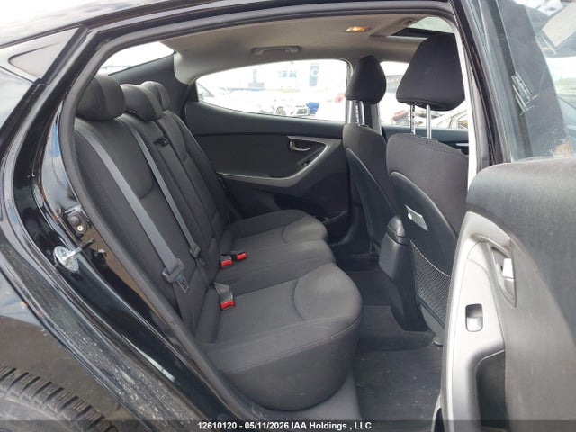 2015 Hyundai Elantra Se/sport/limited მანქანა იყიდება აუქციონზე, vin: KMHDH4AE0FU442284, აუქციონის ნომერი: 12610120