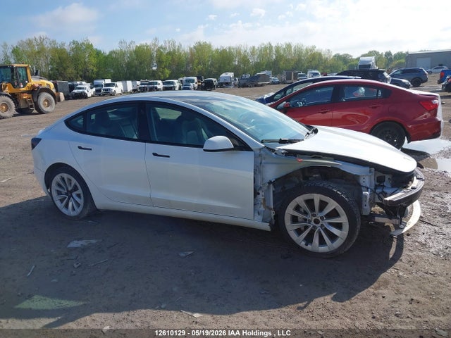 Tesla Model 3 Long Range 2022 5YJ3E1EB5NF163511 Image 14