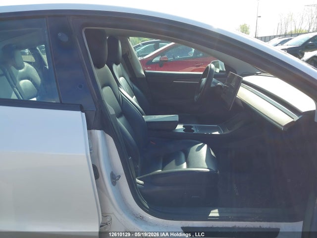 Tesla Model 3 Long Range 2022 5YJ3E1EB5NF163511 Image 5