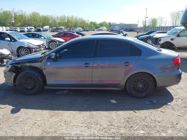 2015 Volkswagen Jetta S მანქანა იყიდება აუქციონზე, vin: 3VW2K7AJ3FM307281, აუქციონის ნომერი: 12610148