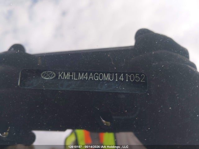 KMHLM4AG0MU141052 Hyundai ELANTRA SEL