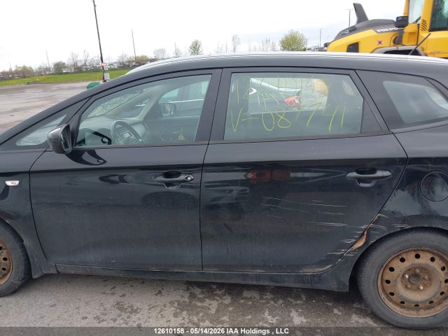2015 Kia Rondo მანქანა იყიდება აუქციონზე, vin: KNAHT8A34F7087741, აუქციონის ნომერი: 12610158