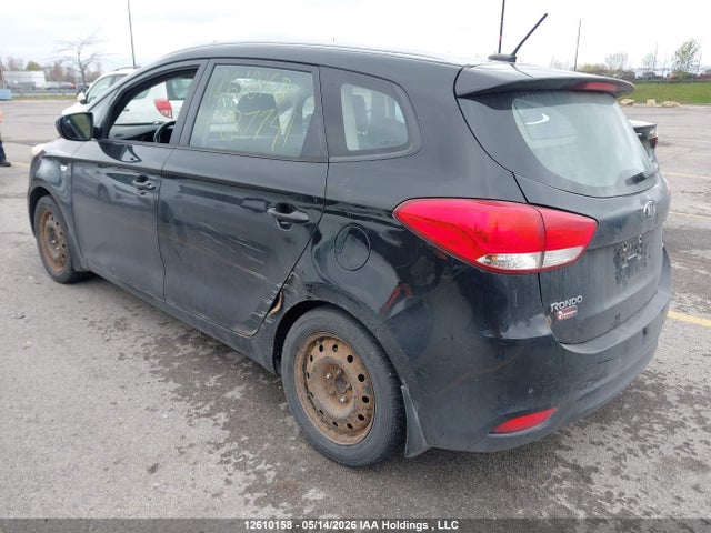2015 Kia Rondo მანქანა იყიდება აუქციონზე, vin: KNAHT8A34F7087741, აუქციონის ნომერი: 12610158