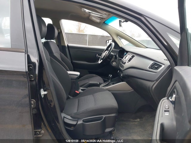 2015 Kia Rondo მანქანა იყიდება აუქციონზე, vin: KNAHT8A34F7087741, აუქციონის ნომერი: 12610158